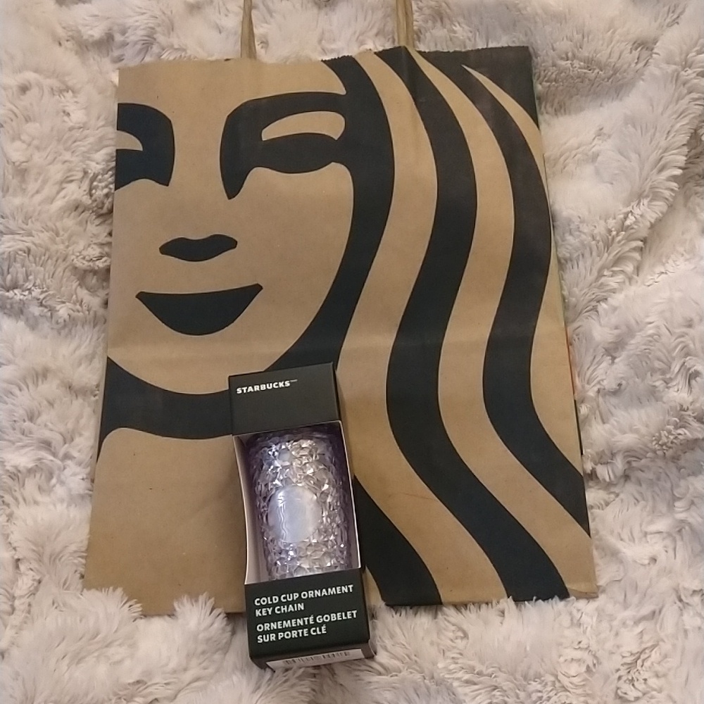 Starbucks 2024 Holiday LE Iridescent Cup Keychain ✨NWT✨